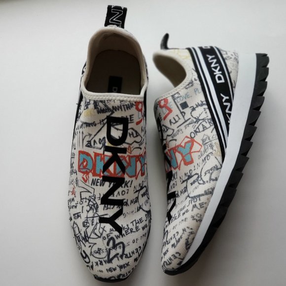 NWOT DKNY Logo shoes, size 8.5. - Picture 3 of 10